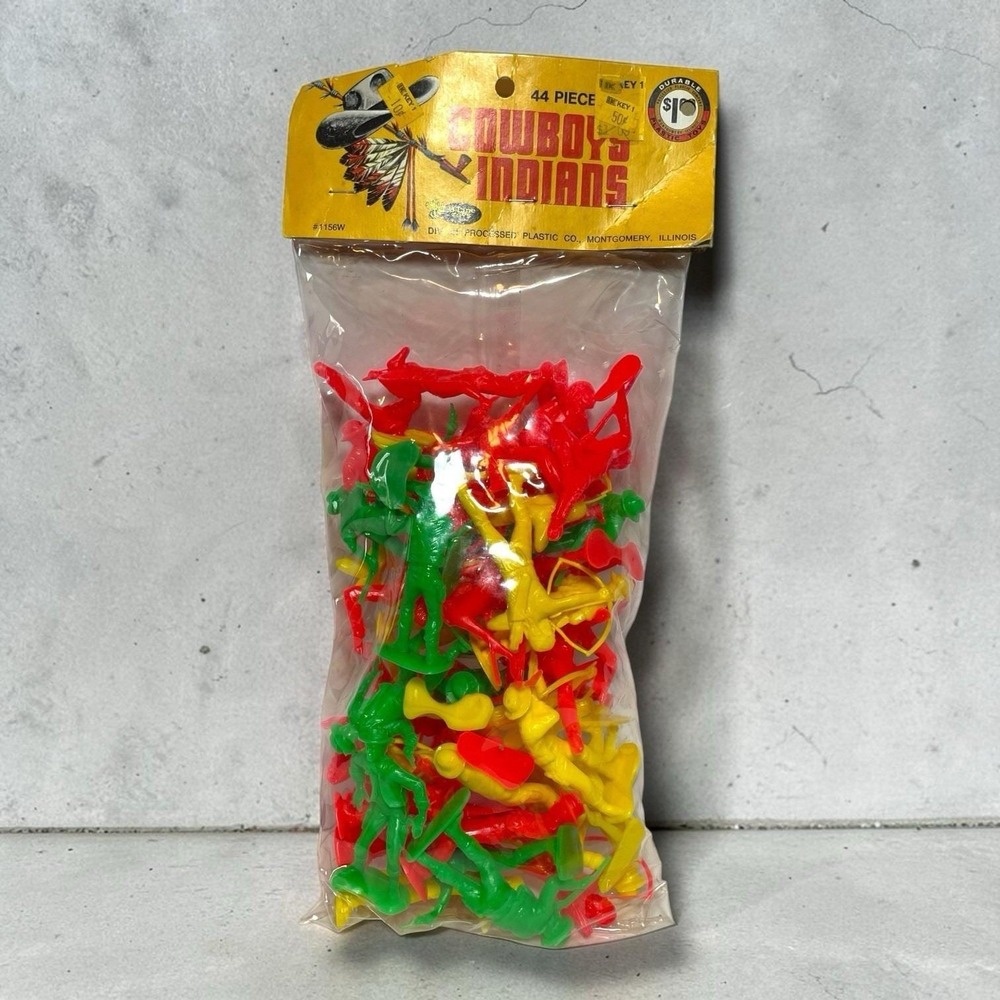Vintage B-Line Toys 44 Piece Cowboys & Indians Plastic Play Set Sealed Bag 1156W